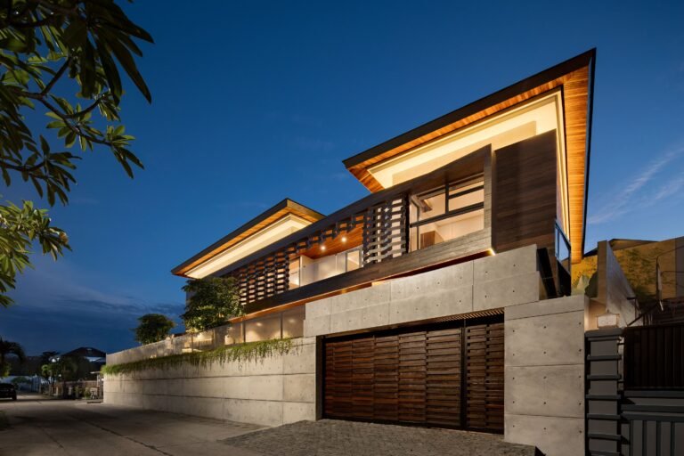Read more about the article Urban Retreat House